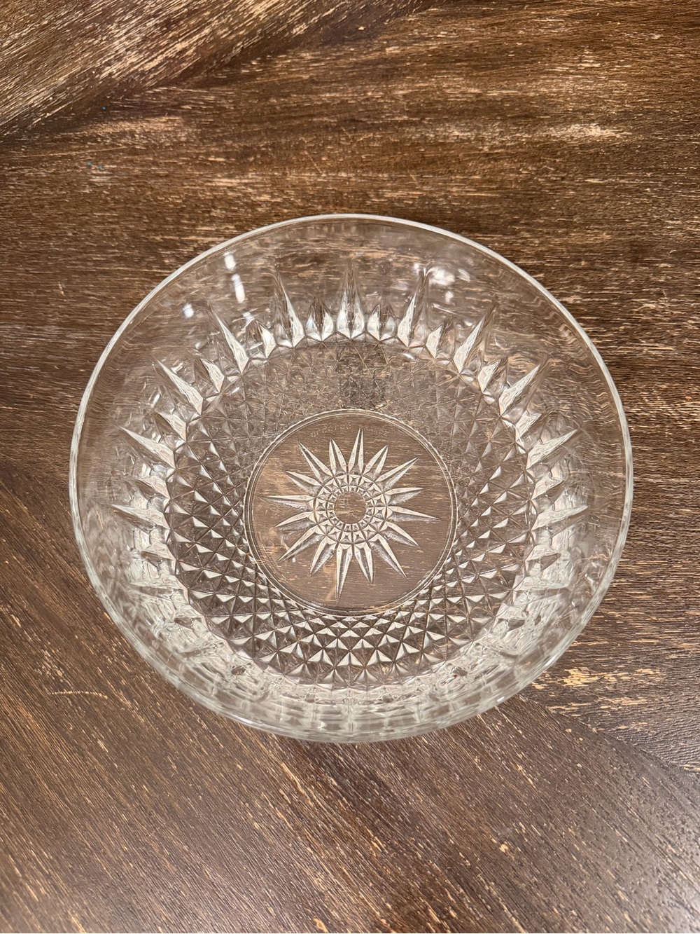 Vintage Arcoroc France Diamant Starburst Glass Bowl